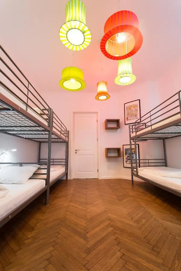 Hostello Bucarest 0*,